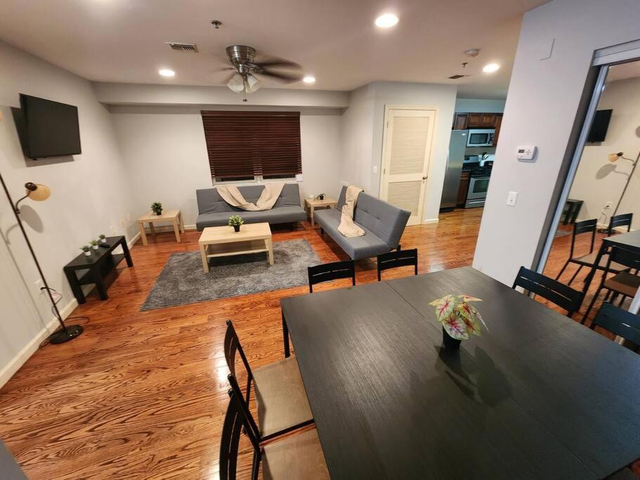 Luxury 2 Bed Apt, Mins To Nyc! 유니언시티 외부 사진